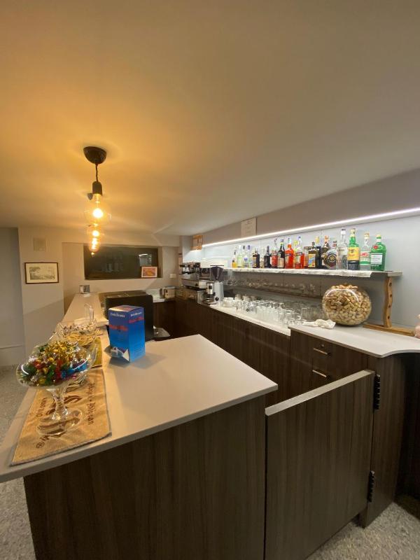 Hotel Capri - image 28