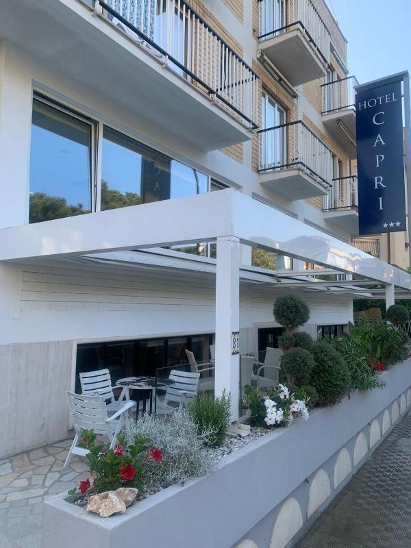 Hotel Capri - image 25