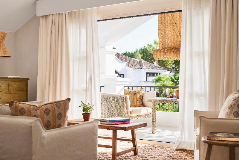 Three-Bedroom Villa image 4