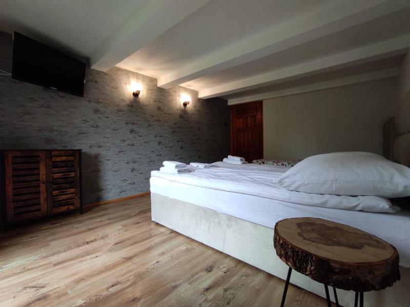 Apartment image 3