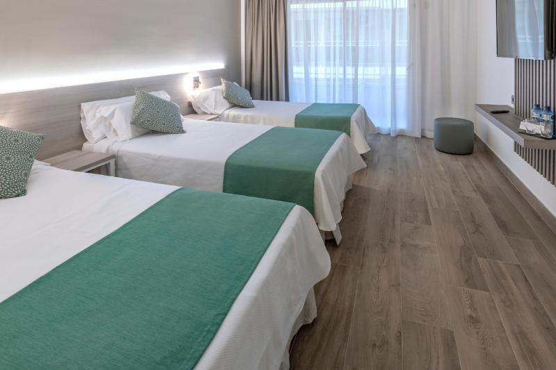 Standard Triple Room (2 Adults + 1 Child) image 1