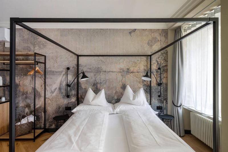 Suite with River View image 3