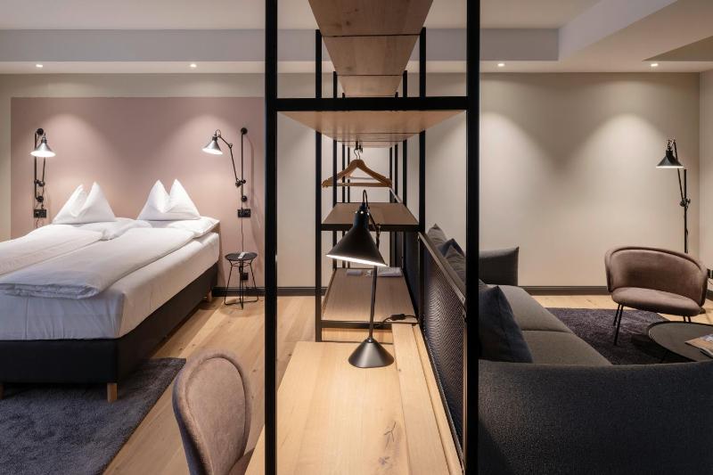 Apartment - Split Level image 3