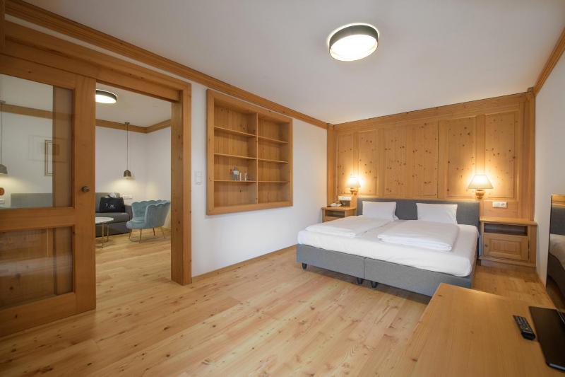 Deluxe Suite image 1