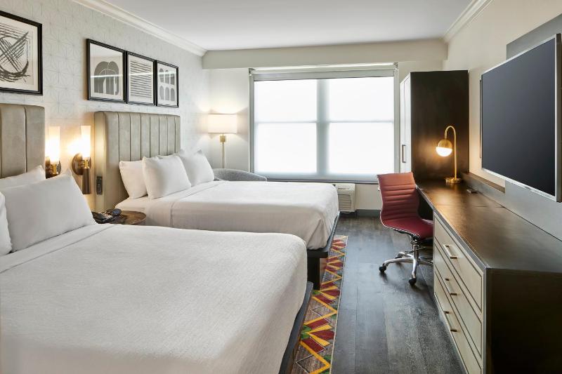 Standard Room with Two Queen Beds image 2