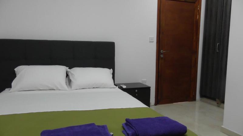 One-Bedroom Bungalow image 1