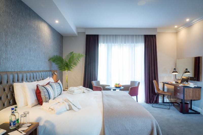 Classic Double Room image 1