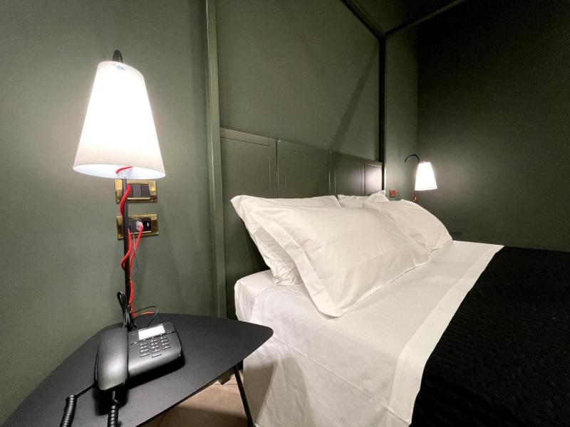 Superior Double Room image 3