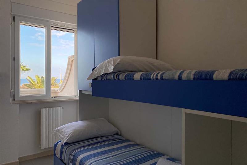 Two-Bedroom Apartment (5 Adults) - Primula image 3