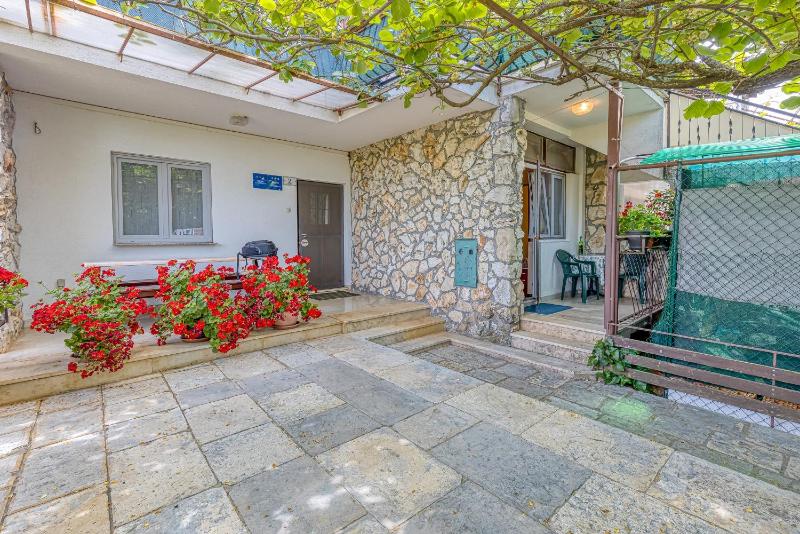 Apartments Baštovanović - image 12
