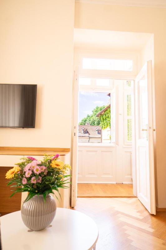 Petrin Suite image 2