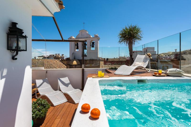 Apartment with Terrace image 2