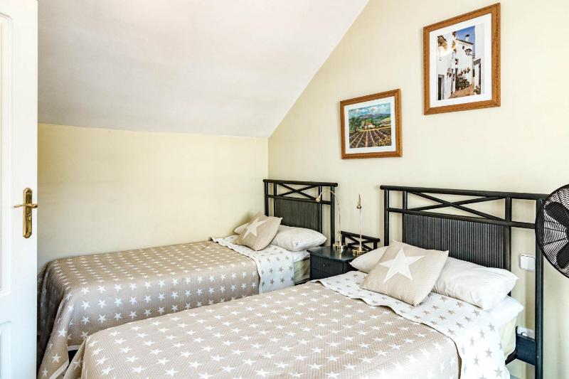 Spacious 2 Bedroom Apartment in Puerto Banus with a Private Terrace and Mountain Views - image 25