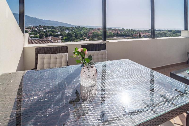 Spacious 2 Bedroom Apartment in Puerto Banus with a Private Terrace and Mountain Views - image 2