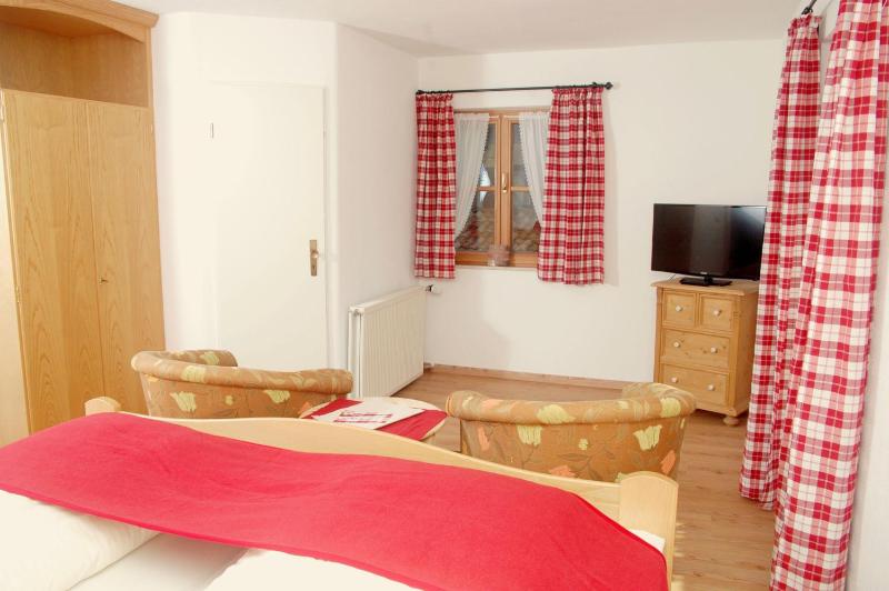 Apartment with Mountain View image 4