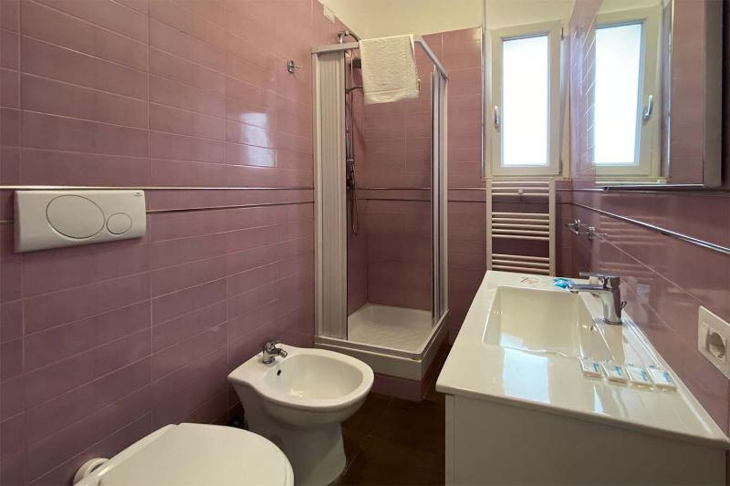 Two-Bedroom Apartment with Terrace - Lilla' image 3