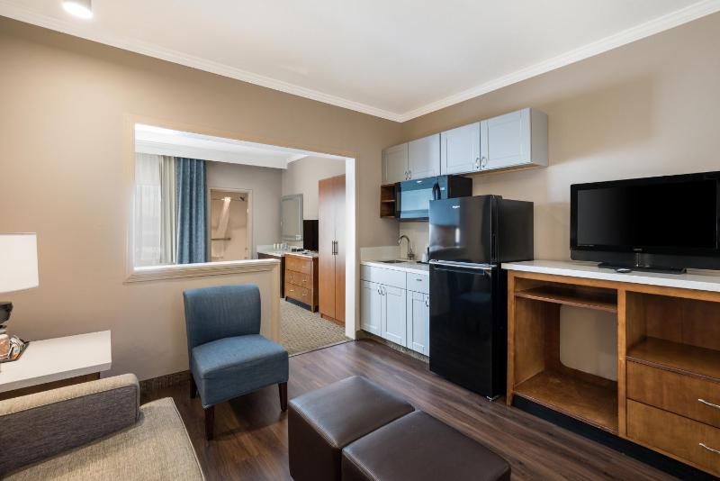 Studio King Suite - Non-Smoking image 3