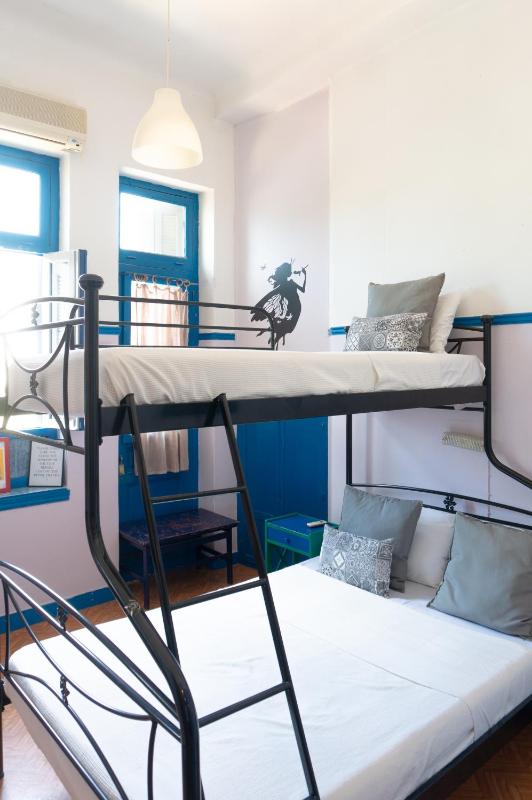 Triple Room with Balcony image 3