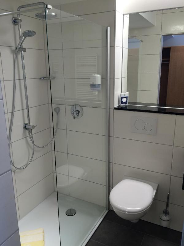 Double Room with Small Double Bed image 4