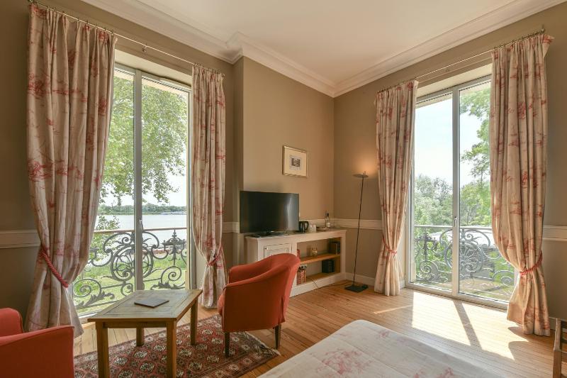 Deluxe Double Room Garonne View image 1