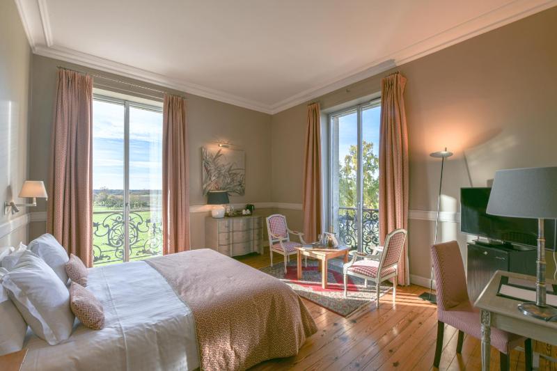 Double or Twin Room with Park View image 1