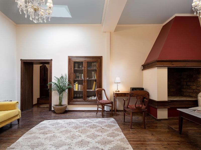 Old Town Suites - image 26