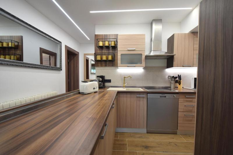 Apartment image 4