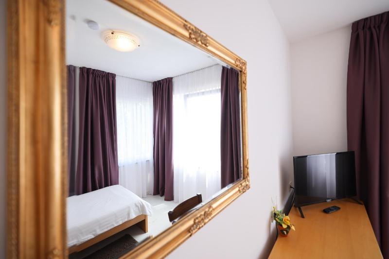 Standard Single Room image 1