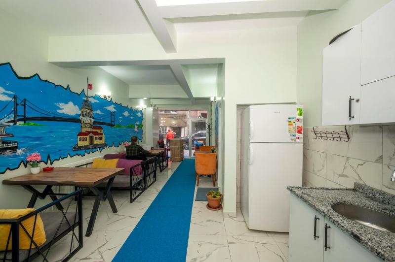 XALİLA HOSTEL & CAFE LADİES ROOM - image 4