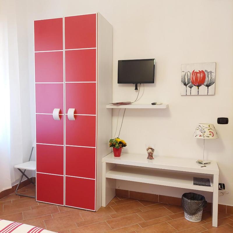 Quadruple Room with Private Bathroom image 4