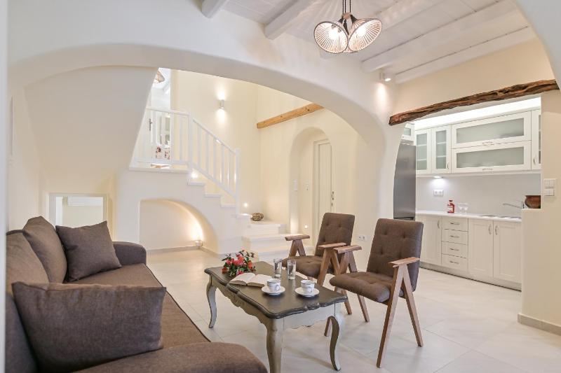Villa with Sea View image 3