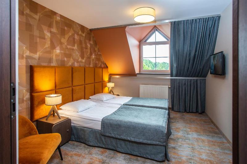 Twin Room image 1