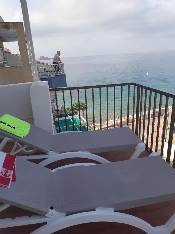 Family Room with Sea View image 3
