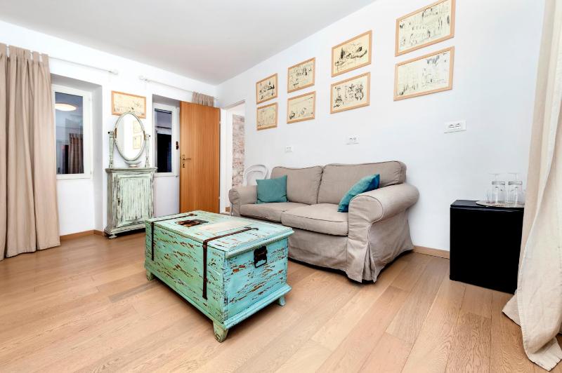 Double Room image 1