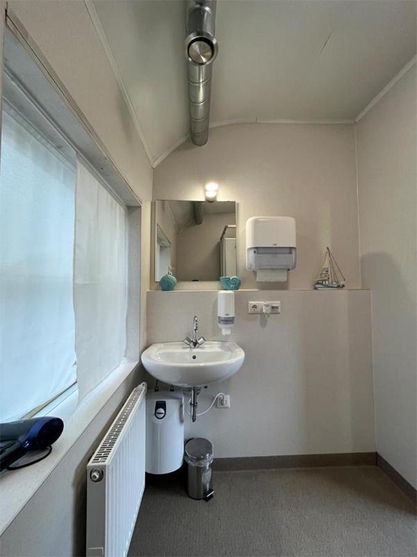 Mobile Home image 3