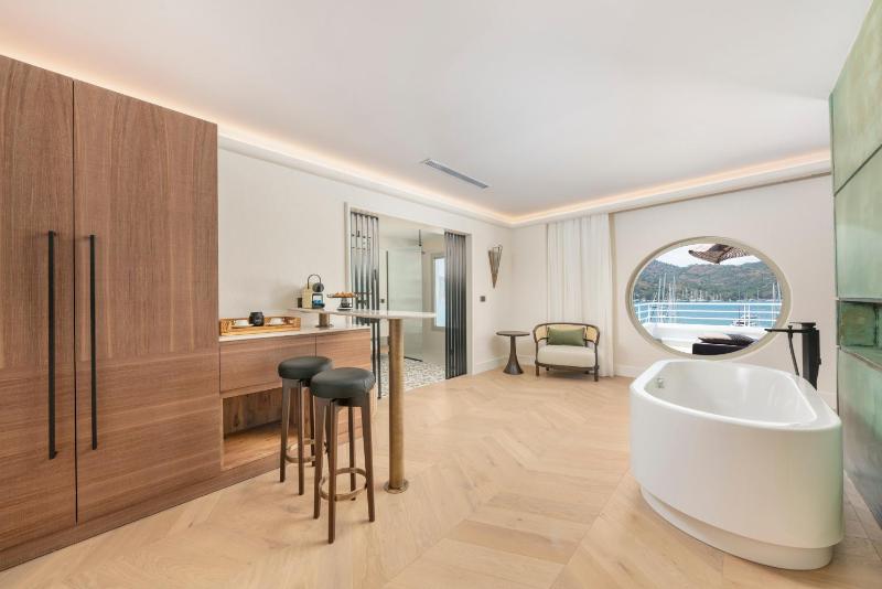 Penthouse Suite image 1