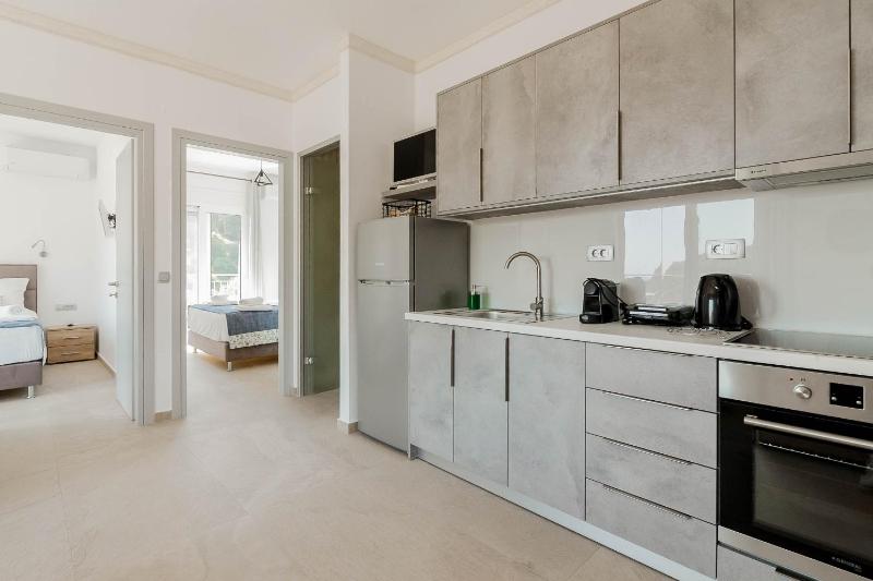 Natura Luxury Suites Parga - image 9