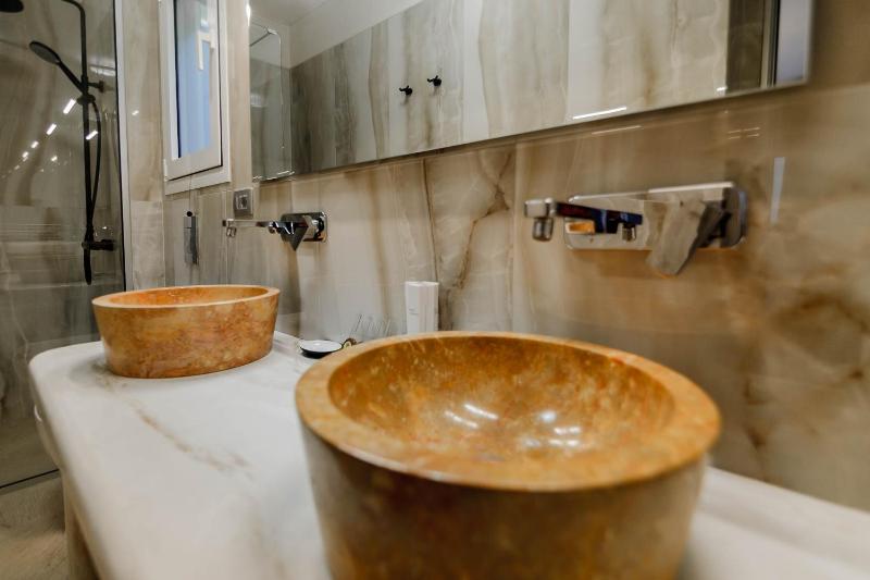 Natura Luxury Suites Parga - image 50