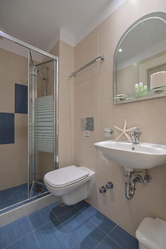 Budget Twin Room image 1