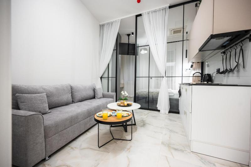 Old Town Design Apartments - image 2