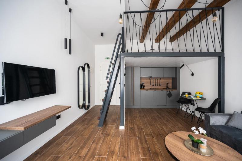 Old Town Design Apartments - image 15
