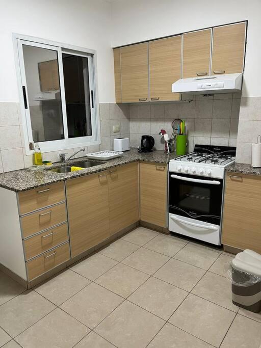 Hermoso departamento con parrillero. Zona Centro - image 23