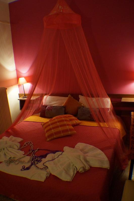 Double Room with Sea View image 4
