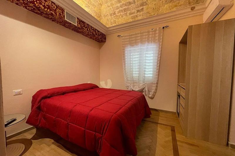 Double Room with Private Bathroom image 3