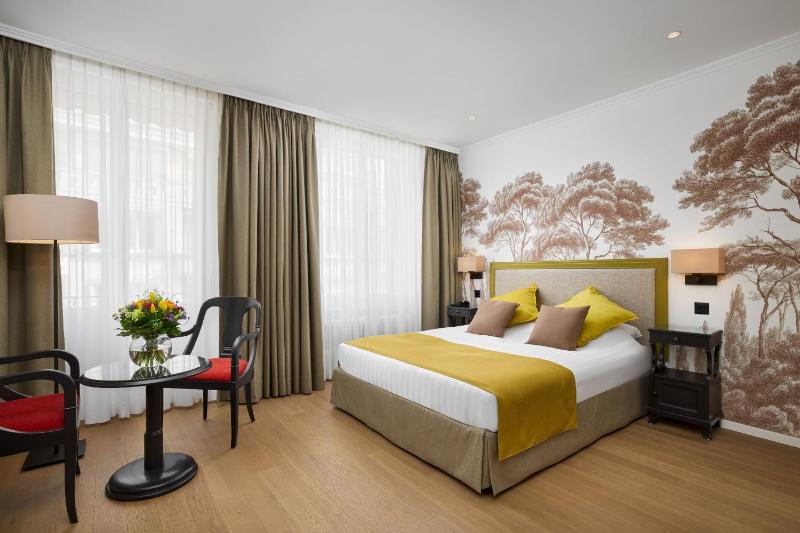 Classic Double Room image 3