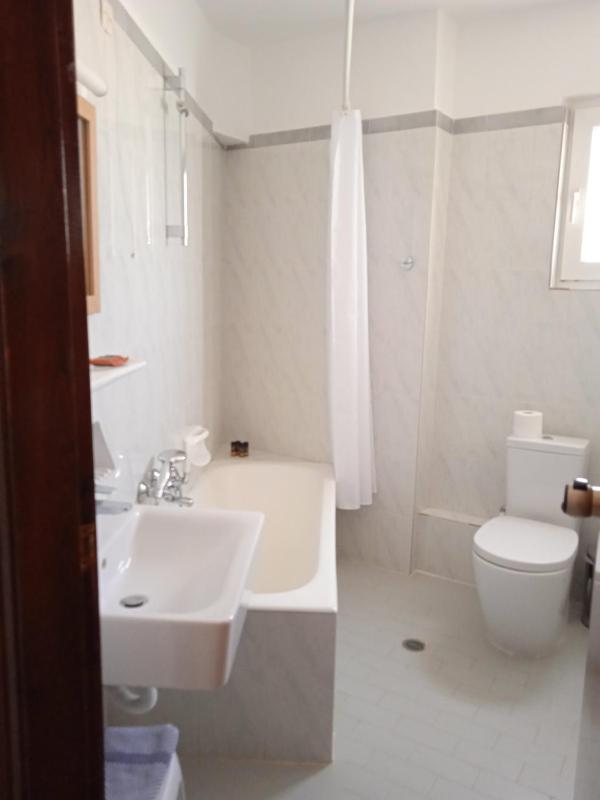 Suite with Panoramic Sea View image 3