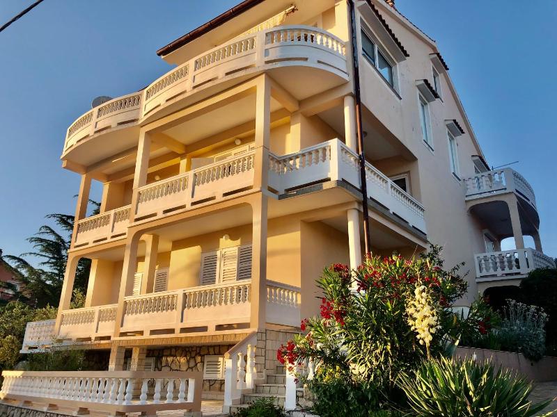 Two-Bedroom Apartment with Balcony image 4
