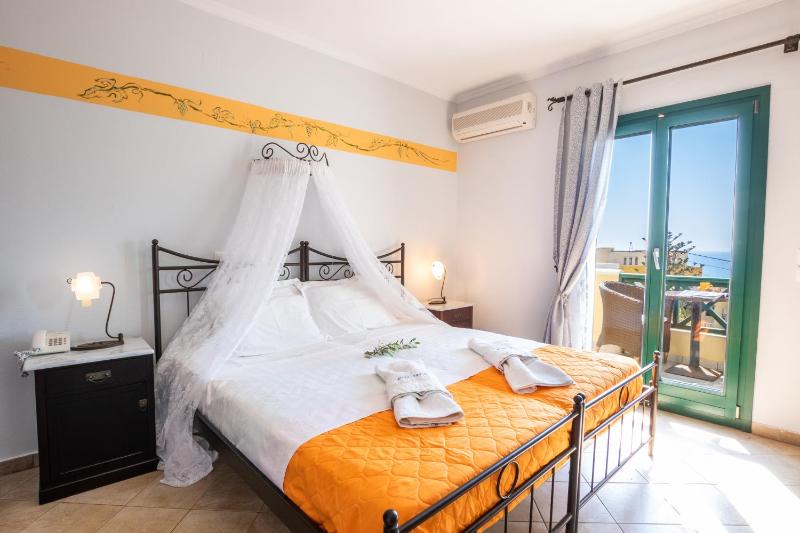 Large One-Bedroom Apartment image 1