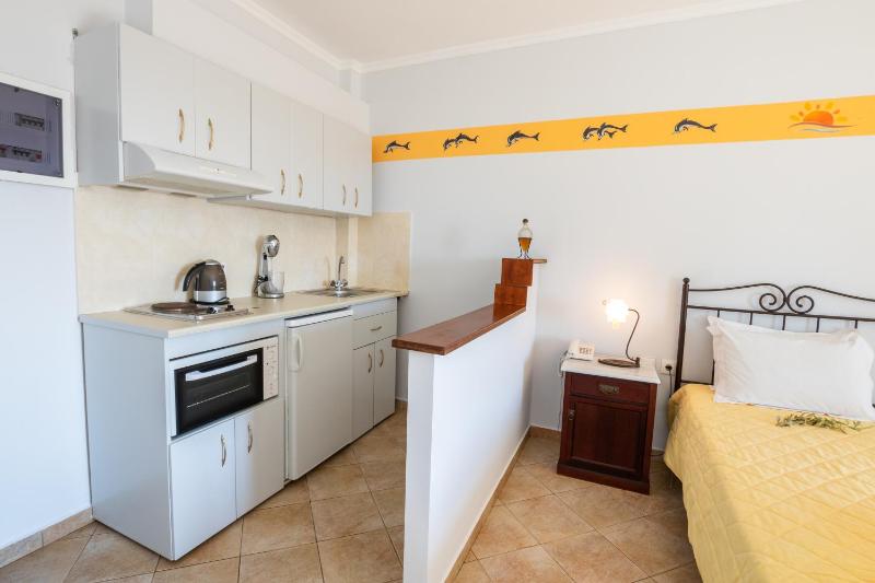 Classic Triple Room image 1