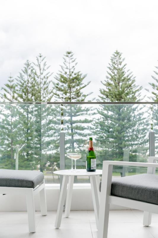 Cashelmara Beachfront Apartments - image 2
